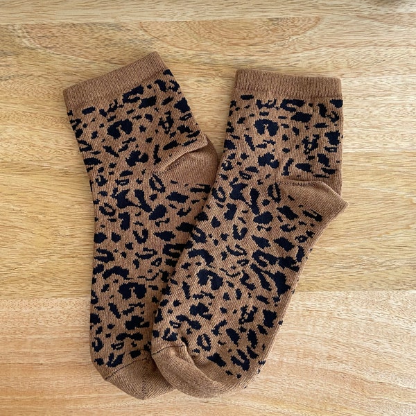 Brown Leopard Ankle Socks | Recycled Cotton/Nylon Blend