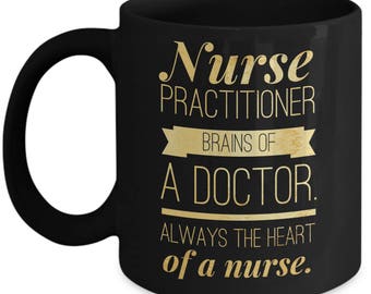 ナース プラクティショナー マグカップ | ナース プラクティショナー ギフト | NP 卒業 誕生日 クリスマス 退職 ブラック コーヒー カップ | Heart of Nurse