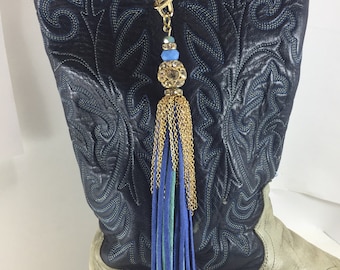 Set van 2 laarslus optrekriempje ketting denim kristal, grote ketting bovenaan, kettingen en denim kwastjes zware ringetjes, sluiting rodeo's, dansjes,
