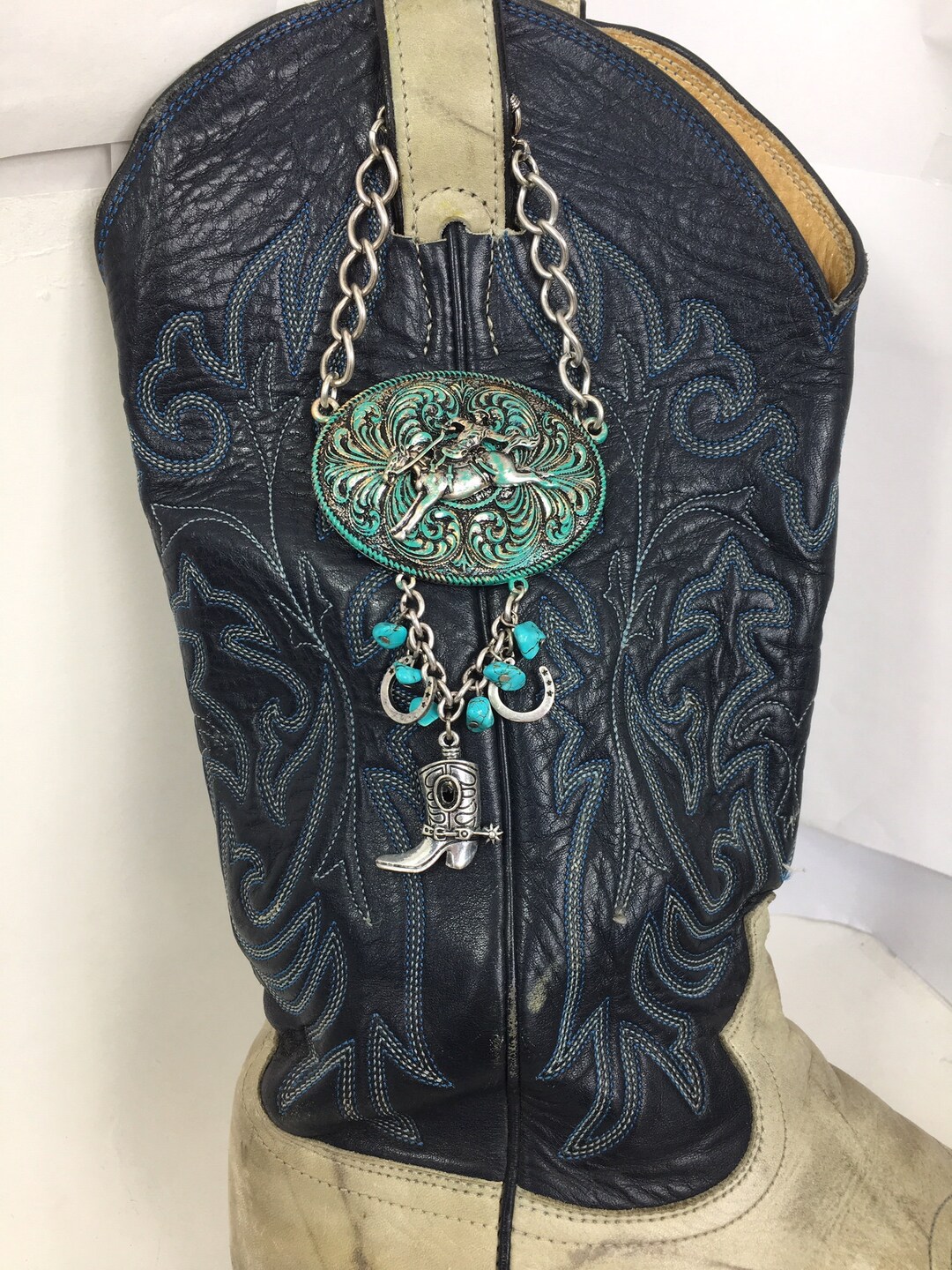 2PC Set Boot Loop Strap Pull up Decoration Large Bucking Horse on Oval ...