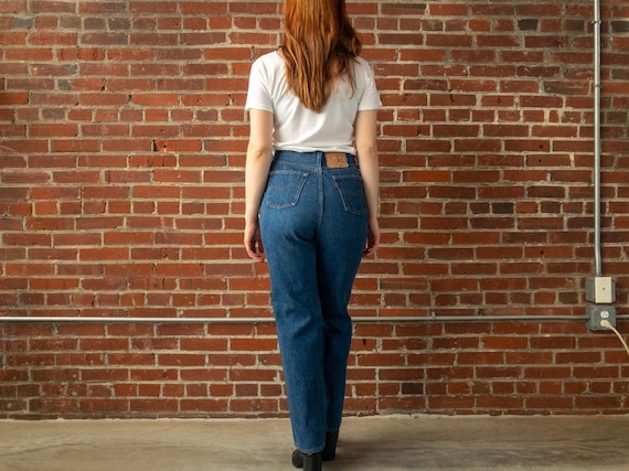 Levis 501 Size 12 / 31 Curvy High Rise 