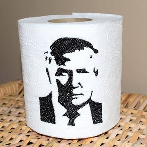 Sofort Download: Politisch, Präsident, Wahl, 2024, Trump Toilettenpapier Maschinenstickerei + Stickanleitung