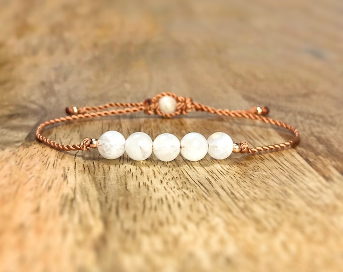 Moonstone Bracelet. New Beginnings. Intuition, Meditation. White Moonstone. Emotional Balance & Wellness. Feminine Energy. Calming.