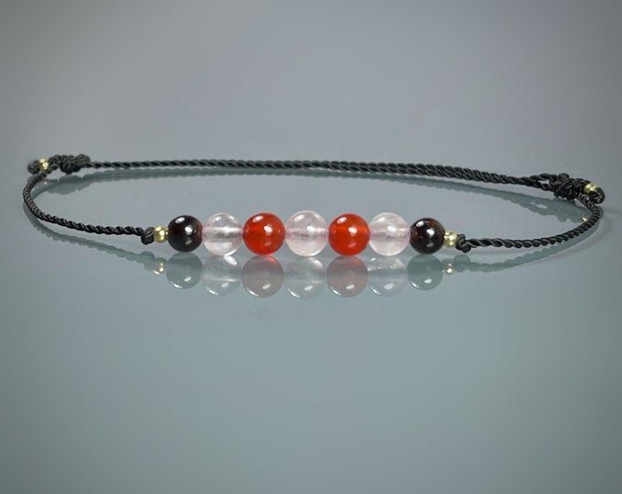 Anklet Love. Commitment. Soulmate. Attraction. Protect, Enhance and Attract Love. Garnet, Carnelian & Rose Quartz. Heart Chakra.