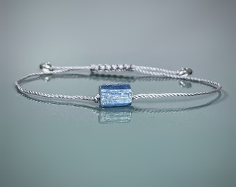 Raw Kyanite Bracelet Information Card. Minimalistic. High Vibrational Energy. Chakra Balance. Intuition. Blue Kyanite. Meditation Bracelet.