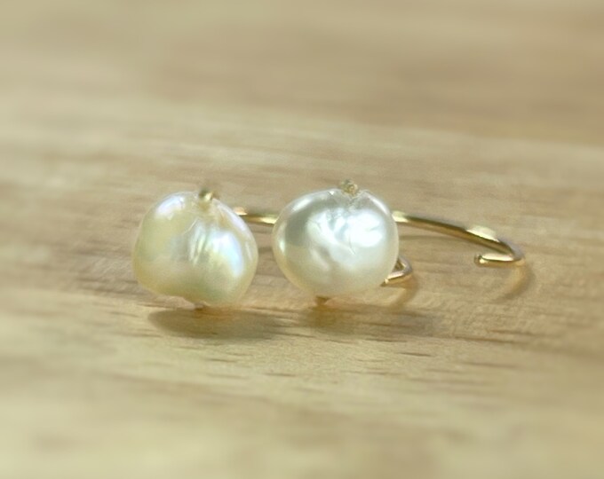 Pearl Reverse Hug Hoop Stud Earrings. Reverse Huggie Earrings. Pearl Earrings. Incl Gift Box. June Birthstone. Birthday Gifts. Pearl Hoops.