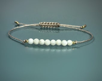 Moonstone Bracelet. New Beginnings. Intuition, Meditation. White Moonstone. Emotional Balance & Wellness. Feminine Energy. Calming.