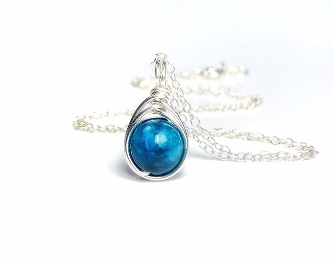 Apatite Necklace and Earrings Gift Set. Plaited Style. Inspiration & Motivation. Sterling Silver,Gold/Rose Gold. Incl Gift Box and Info Card