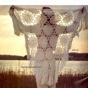 Vintage Shawl crochet pattern in PDF instant download version , PDF downloadable