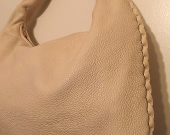 Bottega Veneta shoulder bag/hobo flat Medium.