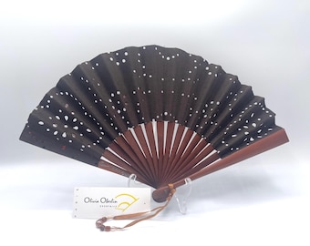 Éventail Suédine ajourée