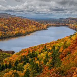 Lake of the Clouds, Porcupine Mountains, Fall Colors Print, Autumn Metal Art, Gold Leaves, Rustic Room Decor, Upper Peninsula Art