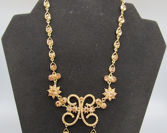 Vintage golden gilt necklace with diamantes