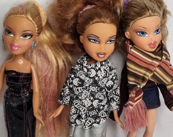 Set of 3 Bratz Dolls - First Edition 2001 - Original Outfits