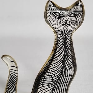 Sitting Cat Lucite Sculpture by Abraham Palatnik, Brazilian Op Art from the 1970s, 10 cm