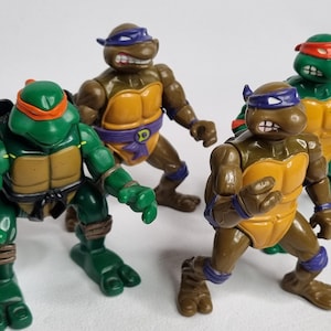 Set of 4 Vintage Ninja Turtles Figures (1988-1990) - Playmates Toys