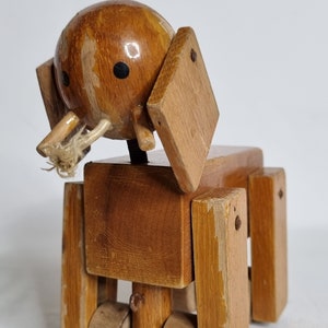 Articulated wooden elephant, handcrafted from the 1950s, 20 cm