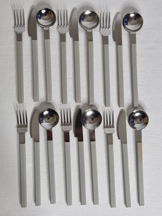 エールフランス・コンコルドのカトラリーセット18個、グレー