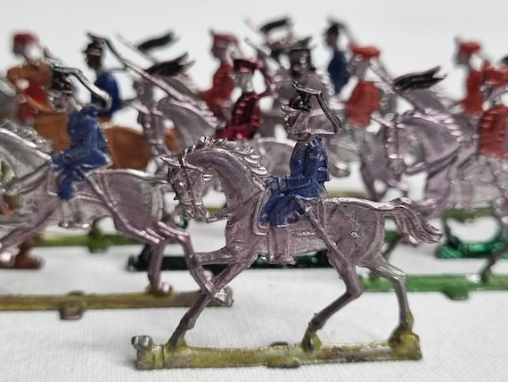 SEGOM – Plat D'Étain : Ensemble De 13 Figurines Chasse à Courre – Zinnfiguren (État Neuf)