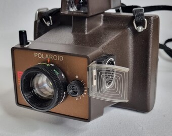 Polaroid EE33 Land Camera Near Mint With Original Box and Manual