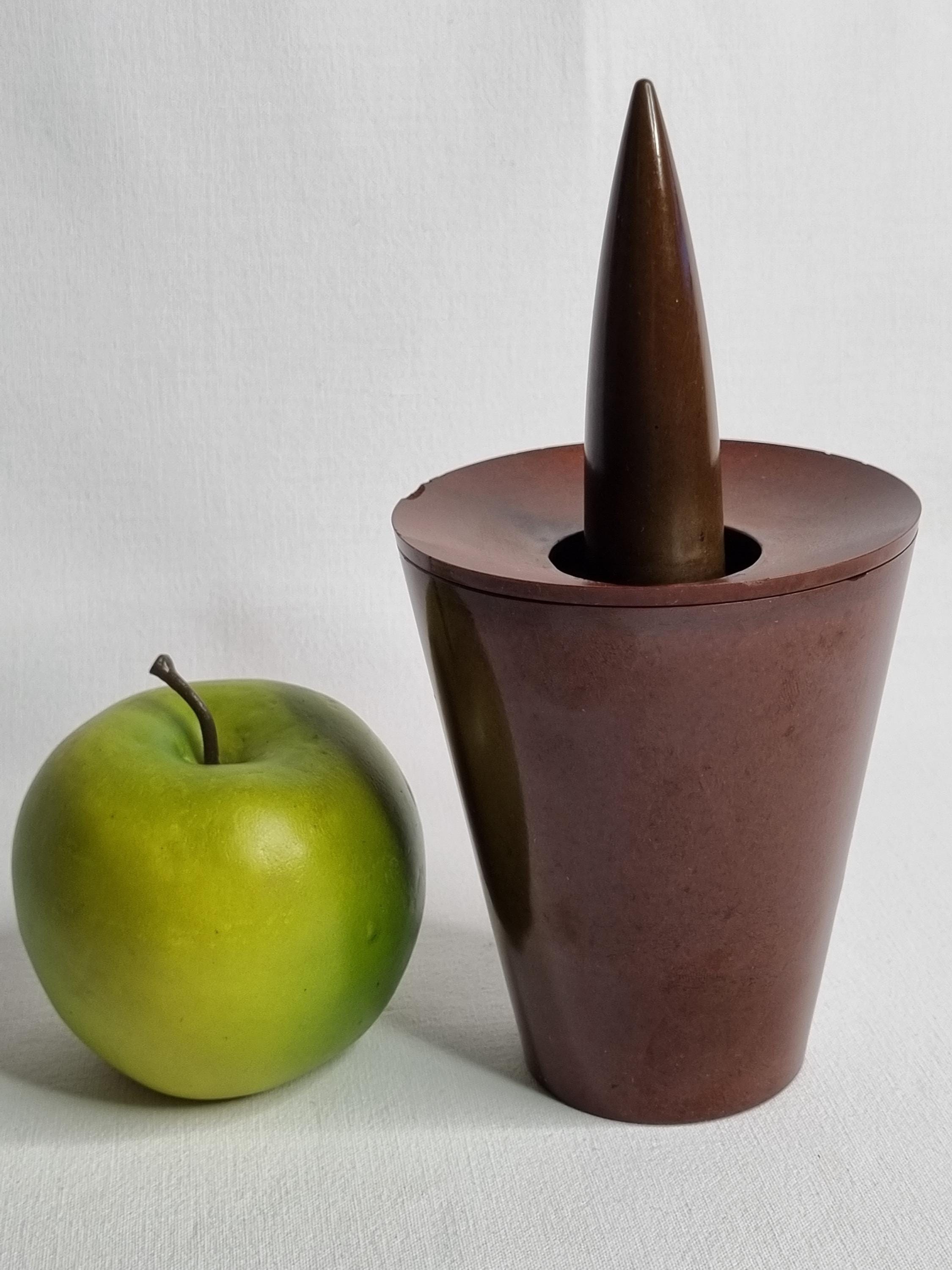 Joe Cactus Bicolor Bakelite Ashtray – Philippe Starck