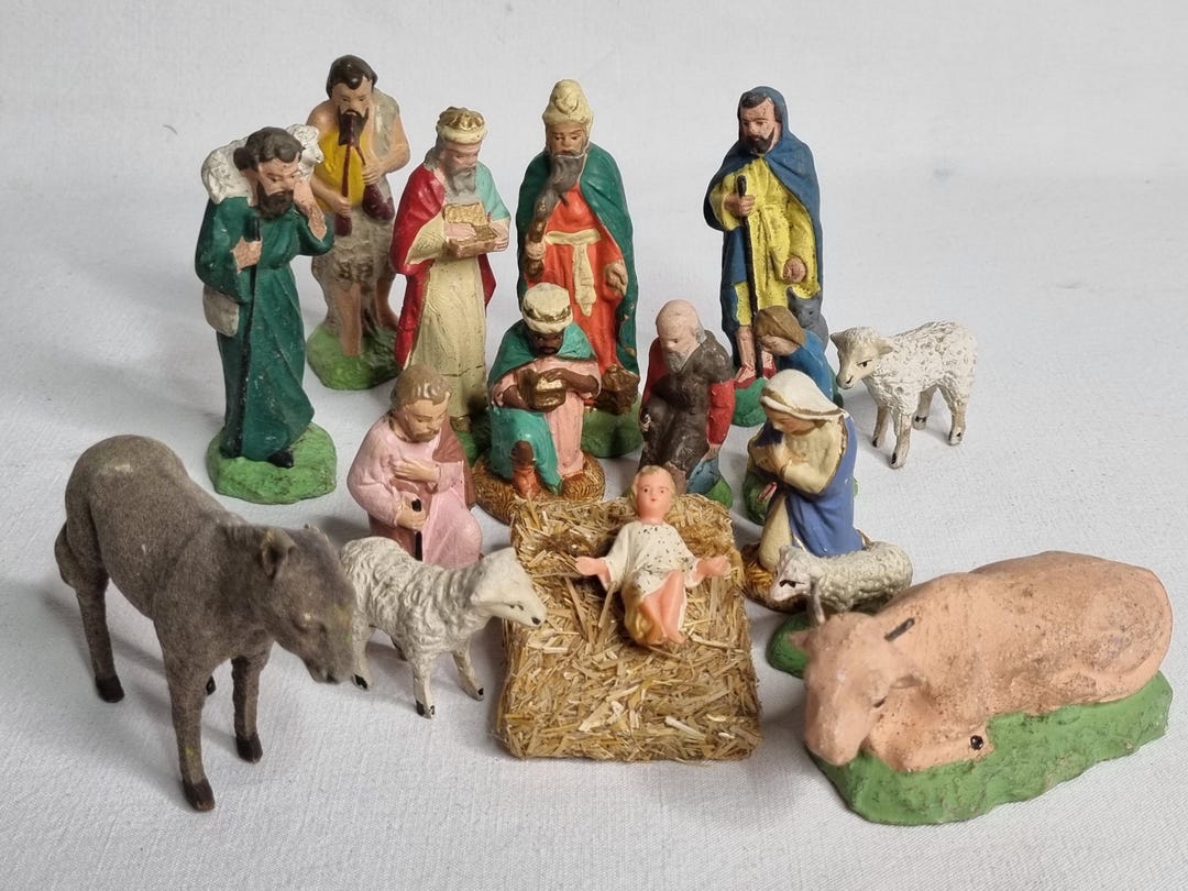 Antique Nativity Set – 16 Figures (6 to 9 Cm) – Plaster