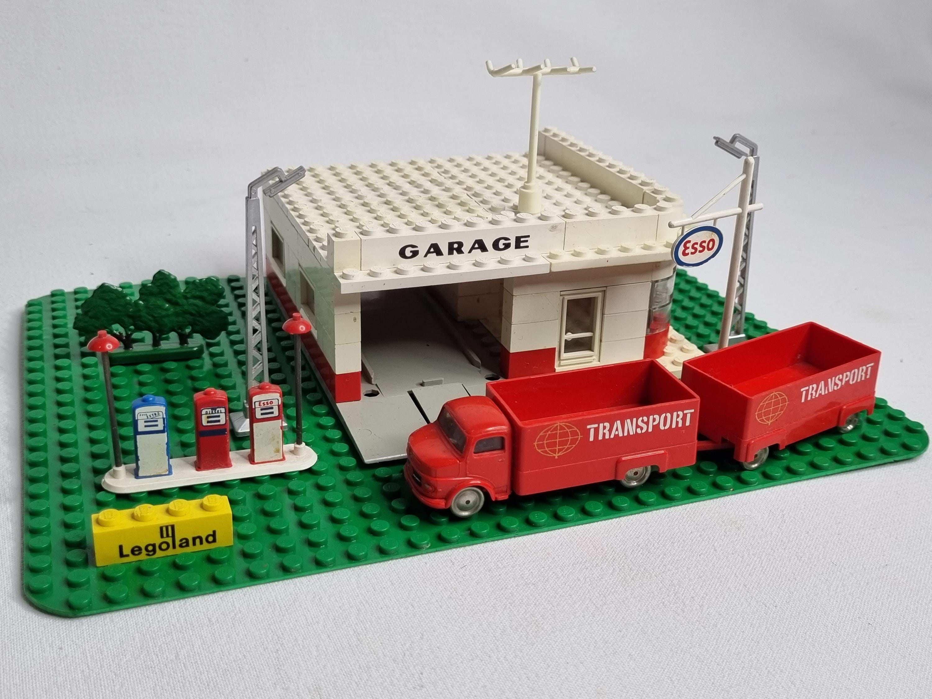 セット131 ESSOガレージ（1966年）から自由にインスピレーションを得た