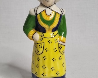 HB Henriot Quimper Faience Figurine – Breton Woman in Traditional Costume, 13.5 cm