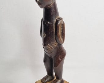 691 骨董 民芸 アンティーク アフリカ コンゴ ルバ族 女性立像 彫刻 691 骨董 民芸 アンティーク アフリカ コンゴ ルバ族 女性立像