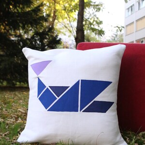 Tangram Moby Blaues Dekokissen 40cmx40cm - Bezug + Kissen aus Bio-Baumwolle und Mikrofaser