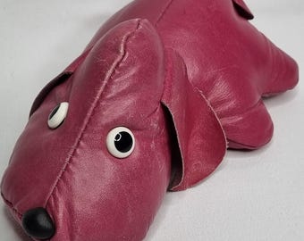 Vintage Leather Decorative Dog GEIA - Fuchsia, 22 cm