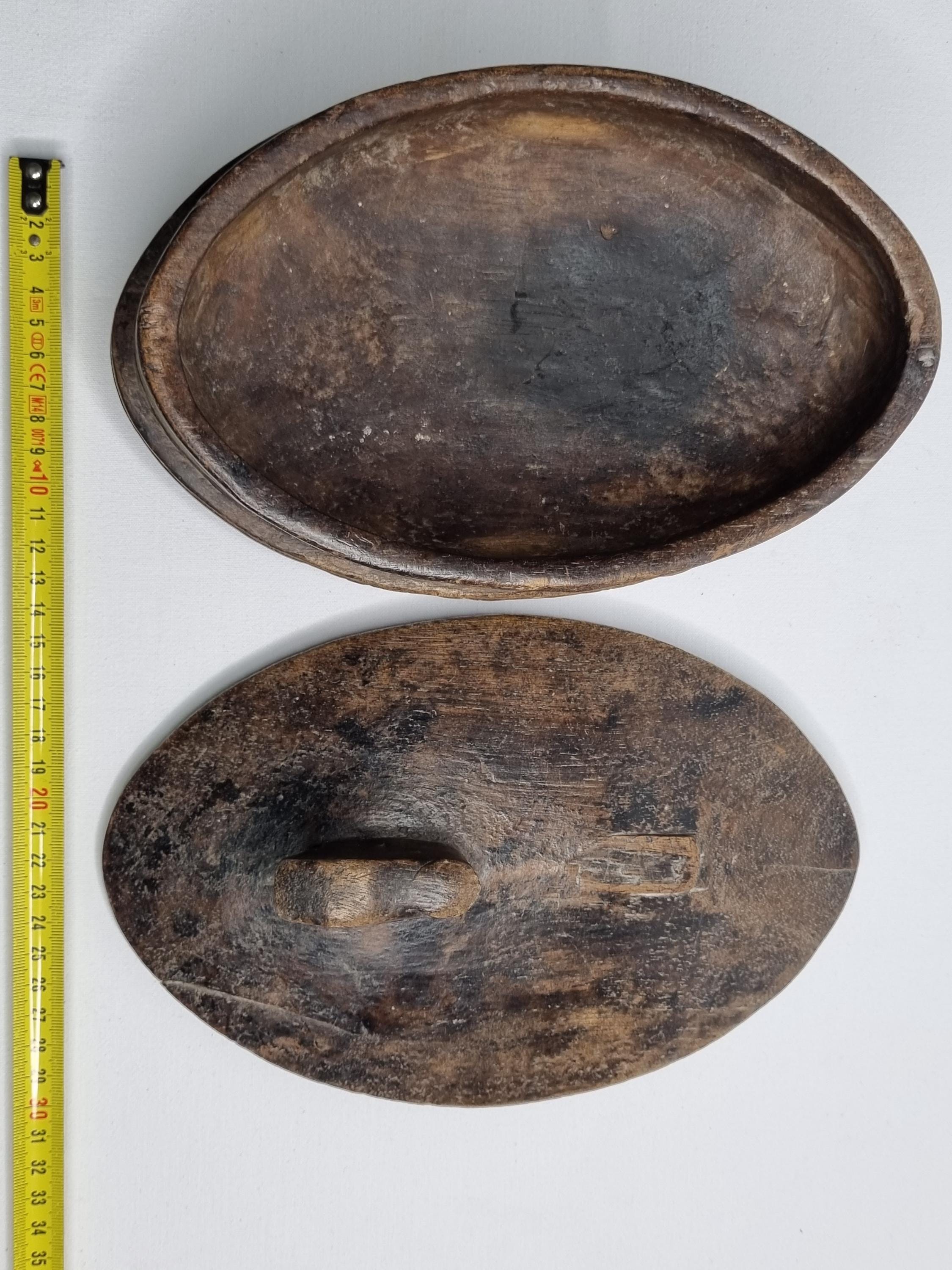 彫刻が施された蓋付きの木製の箱 – アフリカ美術、ドゴン族（マリ 