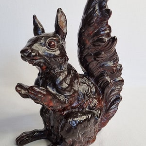 Vintage resin squirrel &quot;Heissner Germany&quot; (num 860) West Germany
