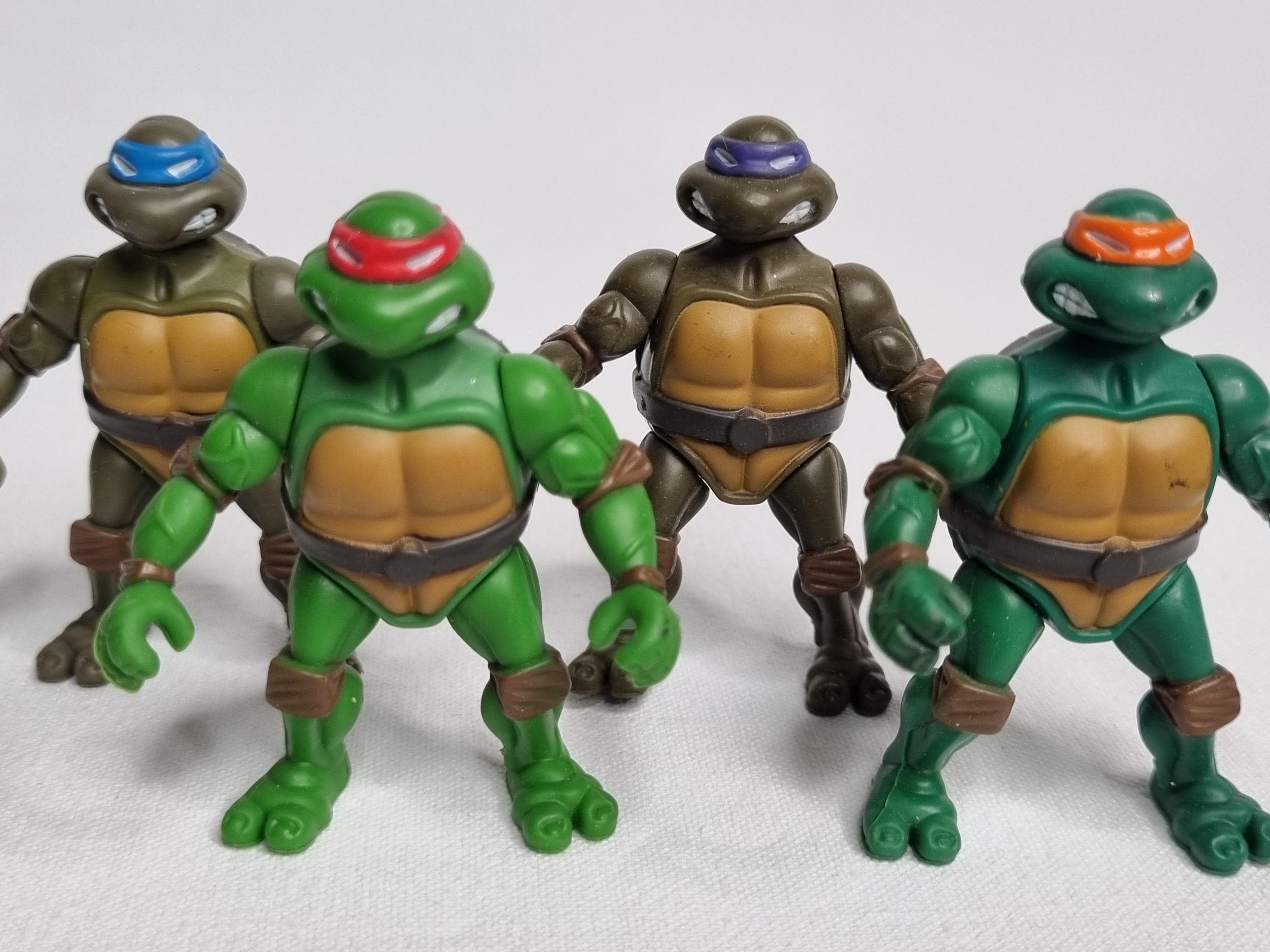 ロナウド　シェフチェンコ フィギュアキーホルダーセット Set of 4 Ninja Mini Turtles Figures 2002 + Raphael Keychain