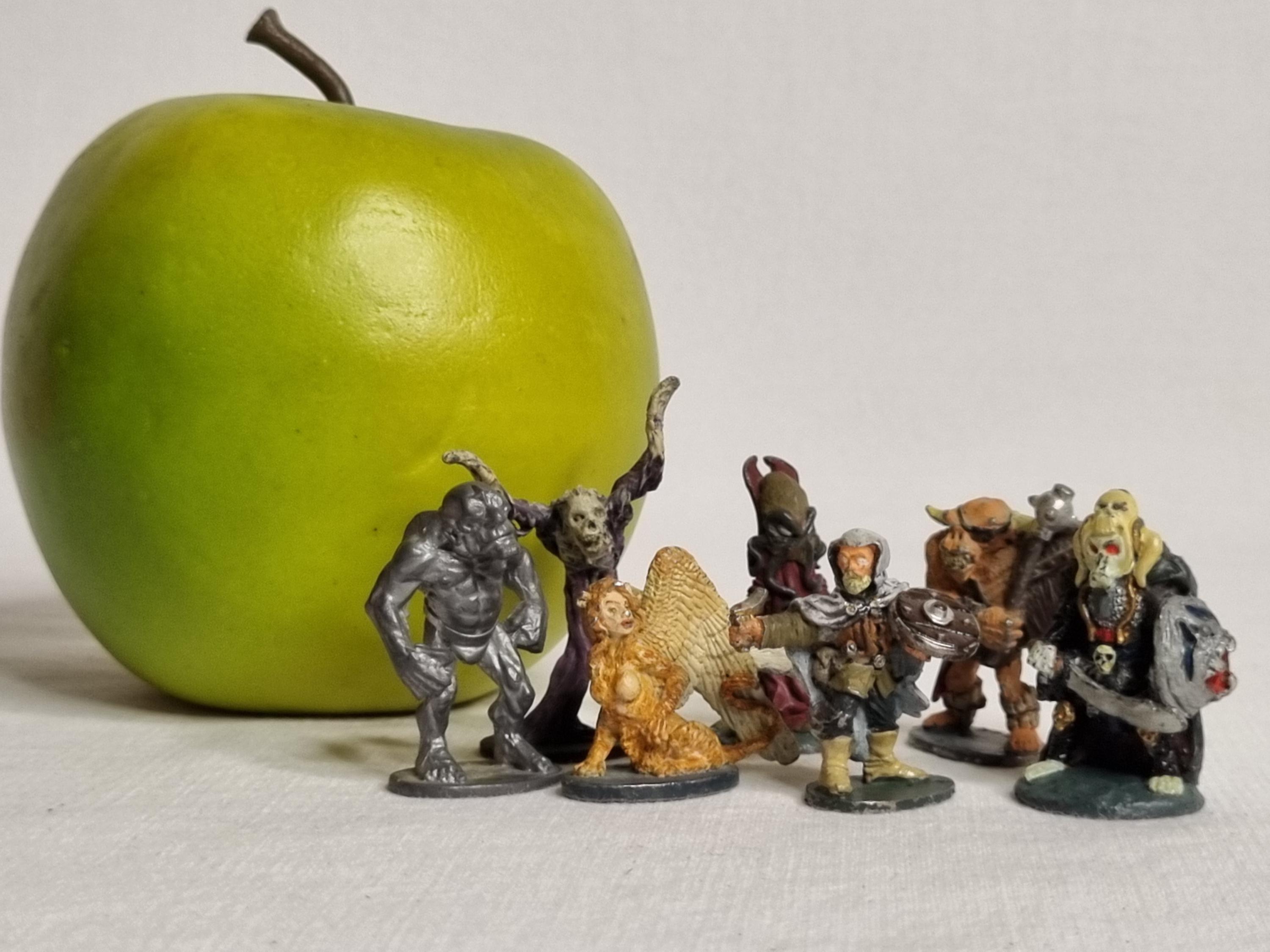 Set of 7 Vintage Fantasy Metal Miniatures Hand-painted – Grenadier 