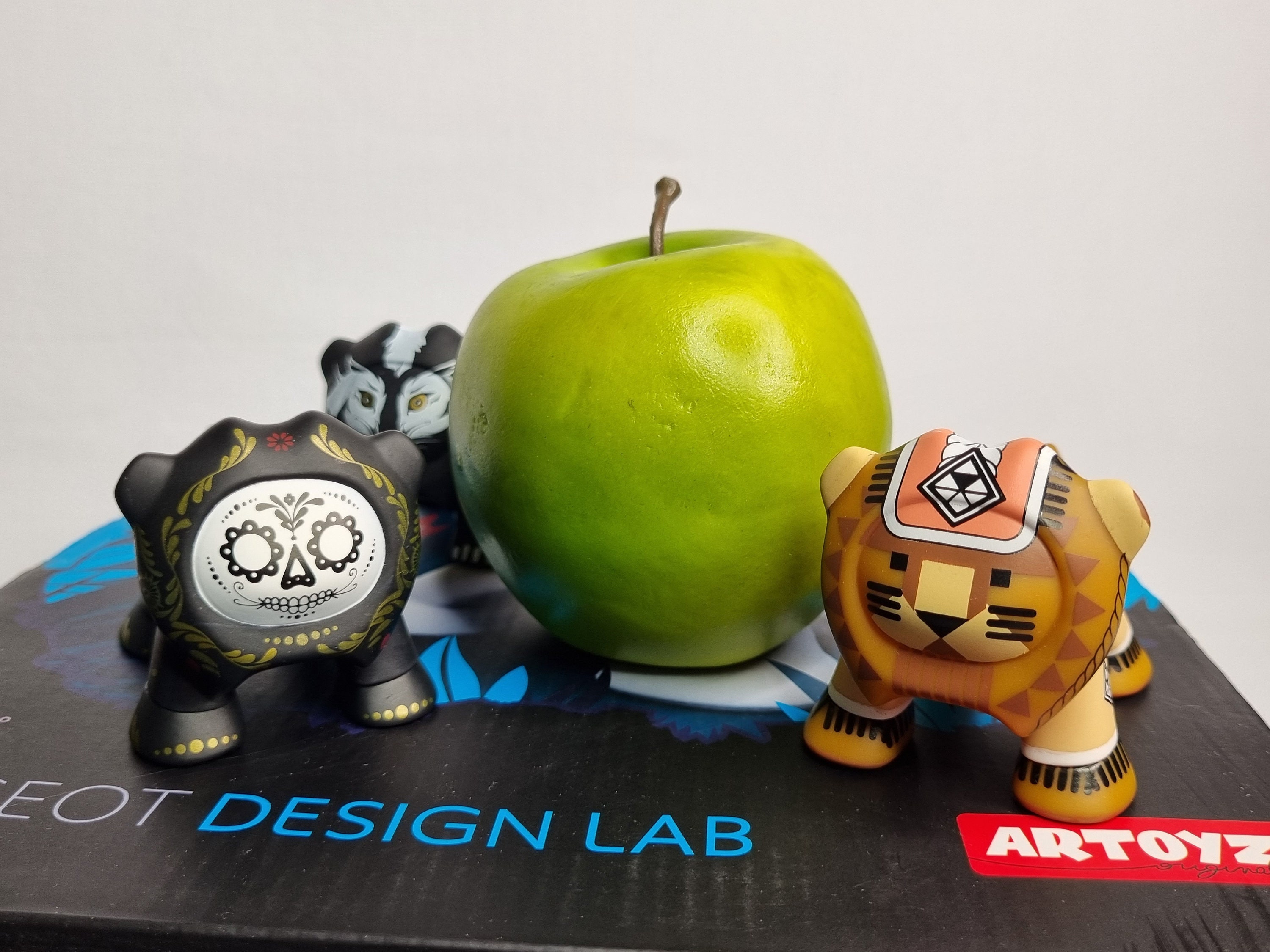 12 Art Toys, Leo'z, Leo'z Series 1 Peugeot Design Lab, Artist 12 Art Toys, Leo'z, Leo'z Series 1 Peugeot Design Lab, Artist