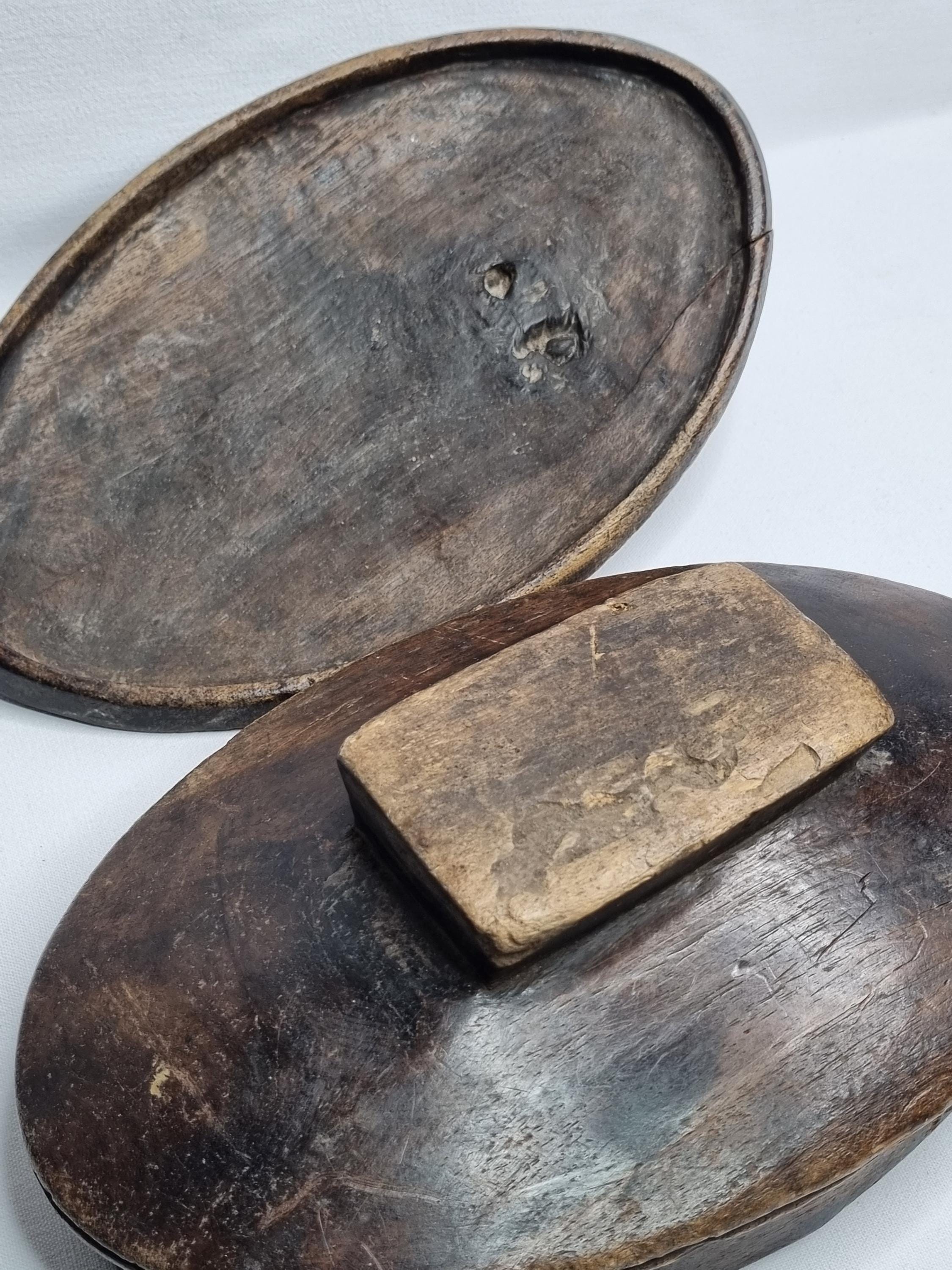 彫刻が施された蓋付きの木製の箱 – アフリカ美術、ドゴン族（マリ 