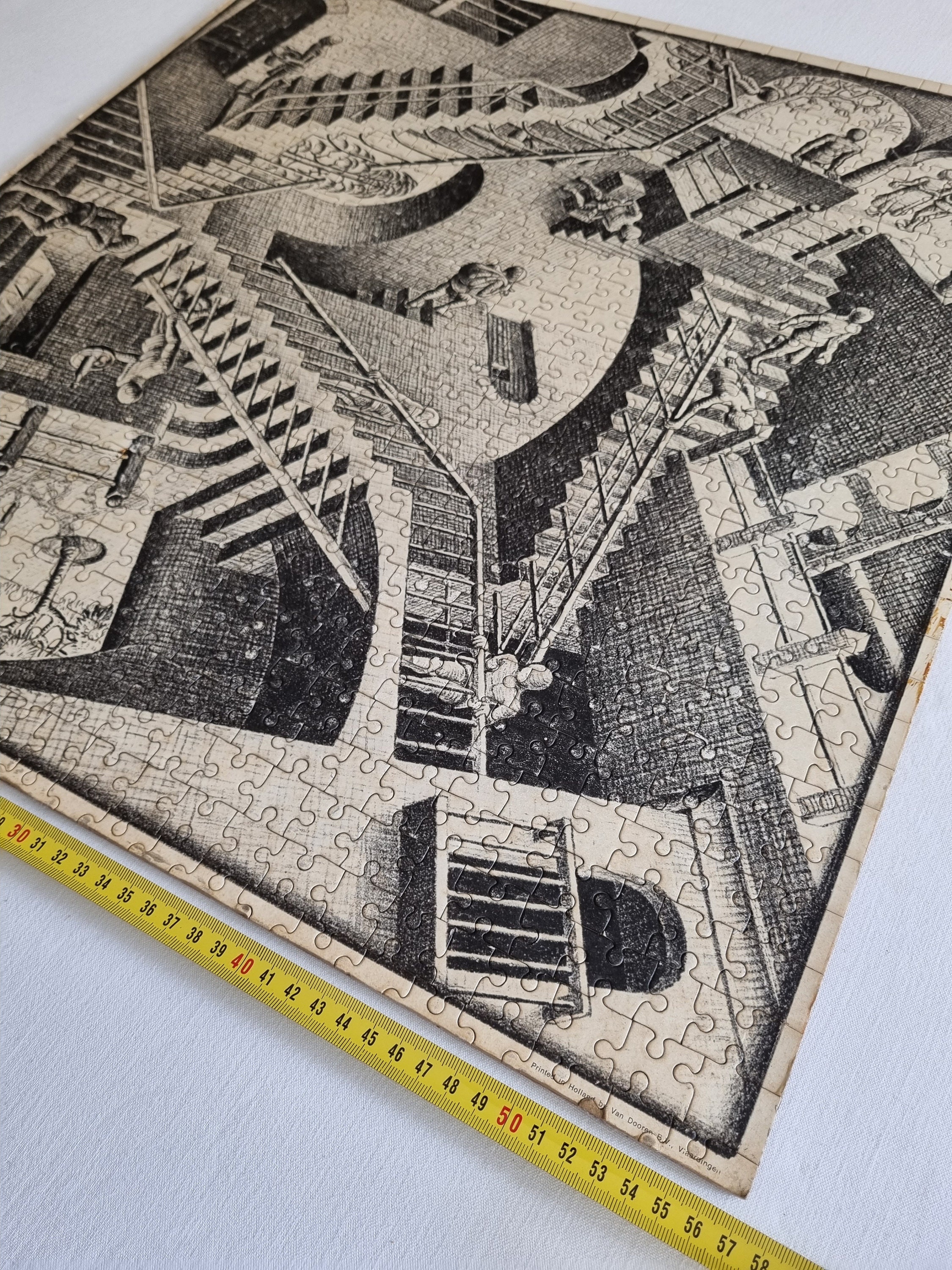 エッシャー　パズル　1000P「相対性（Relativity）」 Epoch Jigsaw Puzzle M.C. Escher Relativity | PlazaJapan