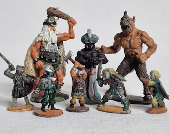 Conjunto de 9 figuras de metal pintado de Ral Partha (1979 a 1989) con piezas raras (cíclope, gigante y genio).