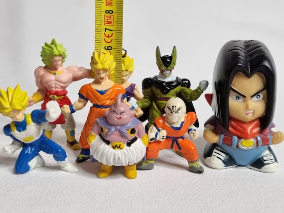 ビンテージのドラゴンボールZミニフィギュア8体セット – 象徴的な