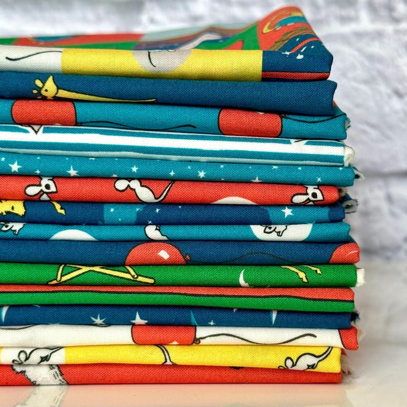 Goodnight Moon | Mouse in Yellow (227865) by Margaret Wise Brown for Cloud9 | 100% Organic Cotton | Half Yard image 5