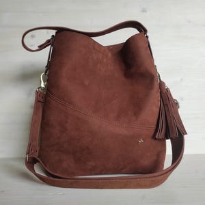 Oversized Hobo Bag aus Hellbraunem Nubukleder / Große Crossbody Geldbörse aus weichem Leder - Jeden Tag Handtasche Extra Groß / Moderner Schulter Weekender