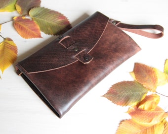 brown envelope clutch