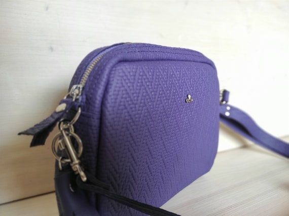 Small Crossbody Bag with Wide Guitar Strap, Thick Strap Camera Cross Body  Bag Leather Shoulder Purse for Women with 2 Strap: Handbags: Amazon.com