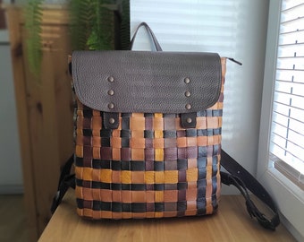 Mochila de cuero tejido única en color marrón, mochila satchel para mujer, bolsa de primavera de mochila mensajero, idea de regalo boho para el día de las madres