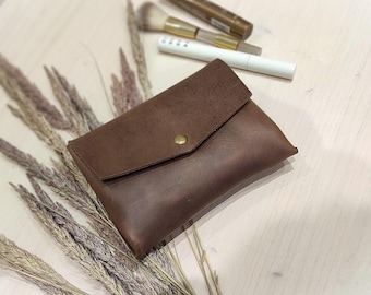 Mini bolsa de cosméticos para bolso / organizador de maquillaje de cuero grueso - Estuche de maquillaje tipo sobre / Bolsa pequeña para artículos de tocador - Ideas de regalo hechas a mano para ella