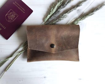 Cartera para pasaporte de cuero marrón amarillento / Estuche para pasaporte de cuero grueso - Cartera organizadora minimalista para monedero / Sobre de regalo de cuero único