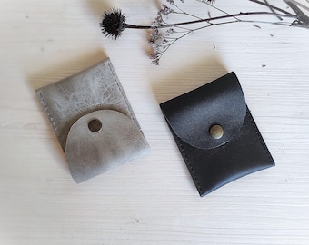 Cartera de cuero grueso para tarjetas con capacidad para 10 tarjetas de crédito o de visita - Estuche para tarjetas con sobre / Organizador de tarjetas delgado - Regalo atemporal para él y para ella