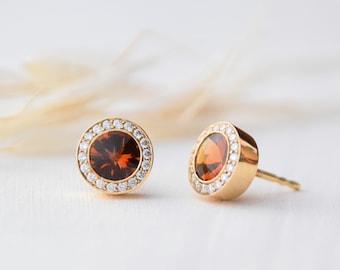 Citrine and diamonds in 18ct gold stud earrings, 18ct gold ear jewelery, diamond jewelery, yellow stone stud earrings, citrine earrings