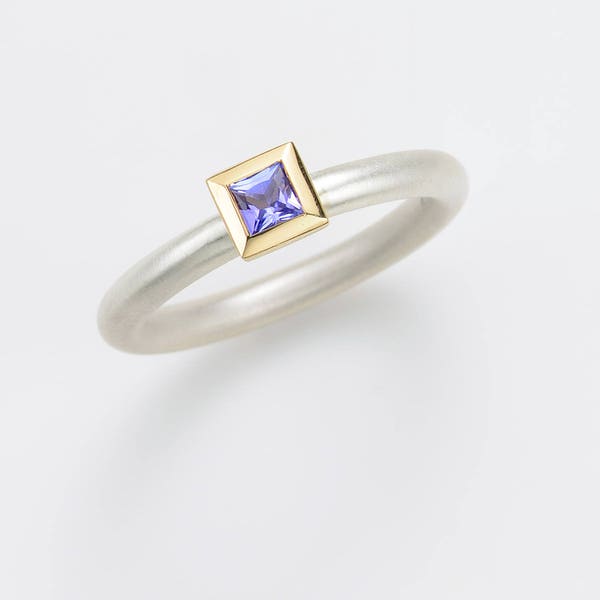 Ring Tanzanite, Engagement Ring, 18 Kt Gold and Silver, Engagement, Stacking Rings, Cocktail Ring, Wedding Ring,